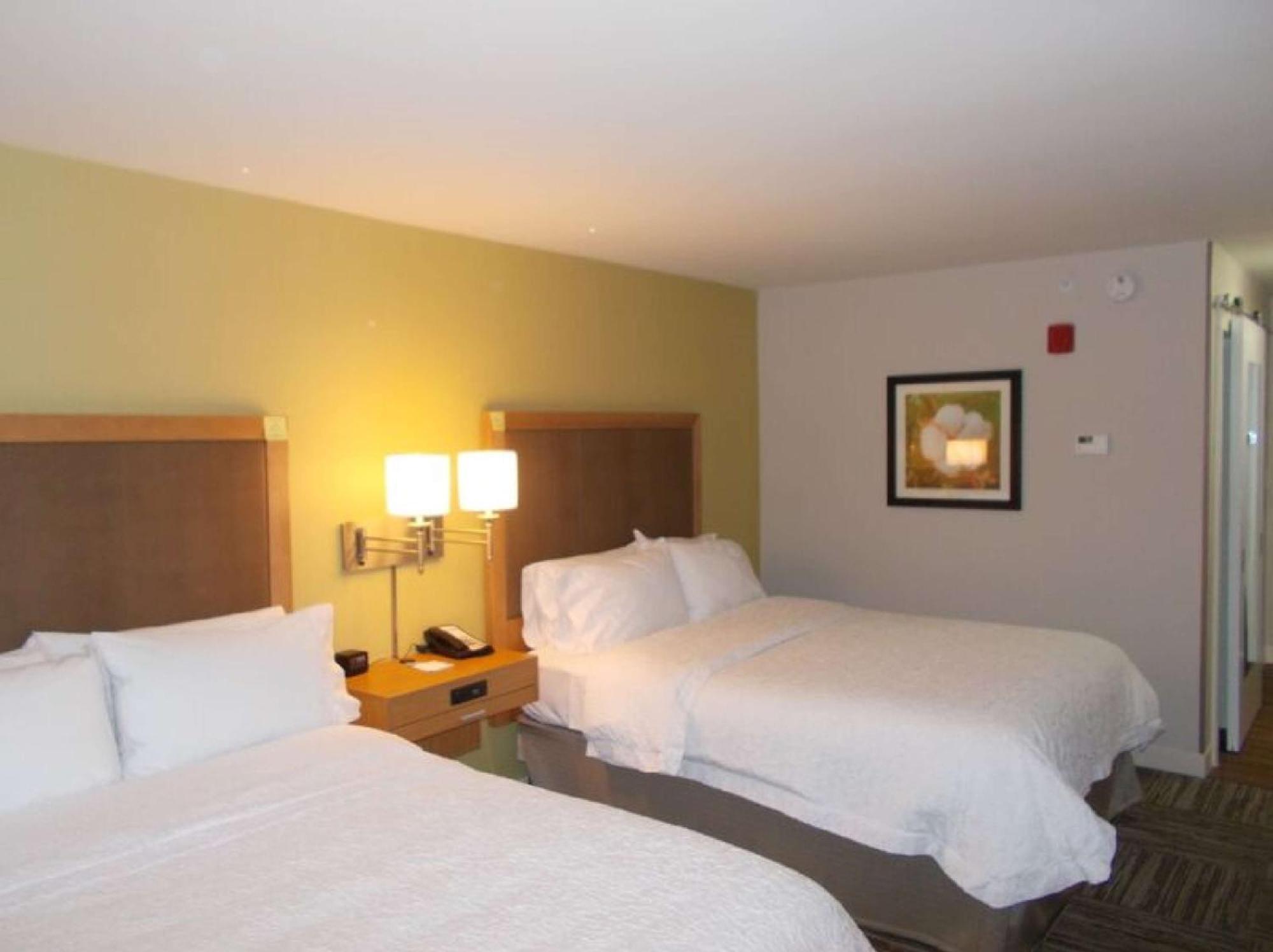 Hampton Inn Вейнсборо Екстер'єр фото